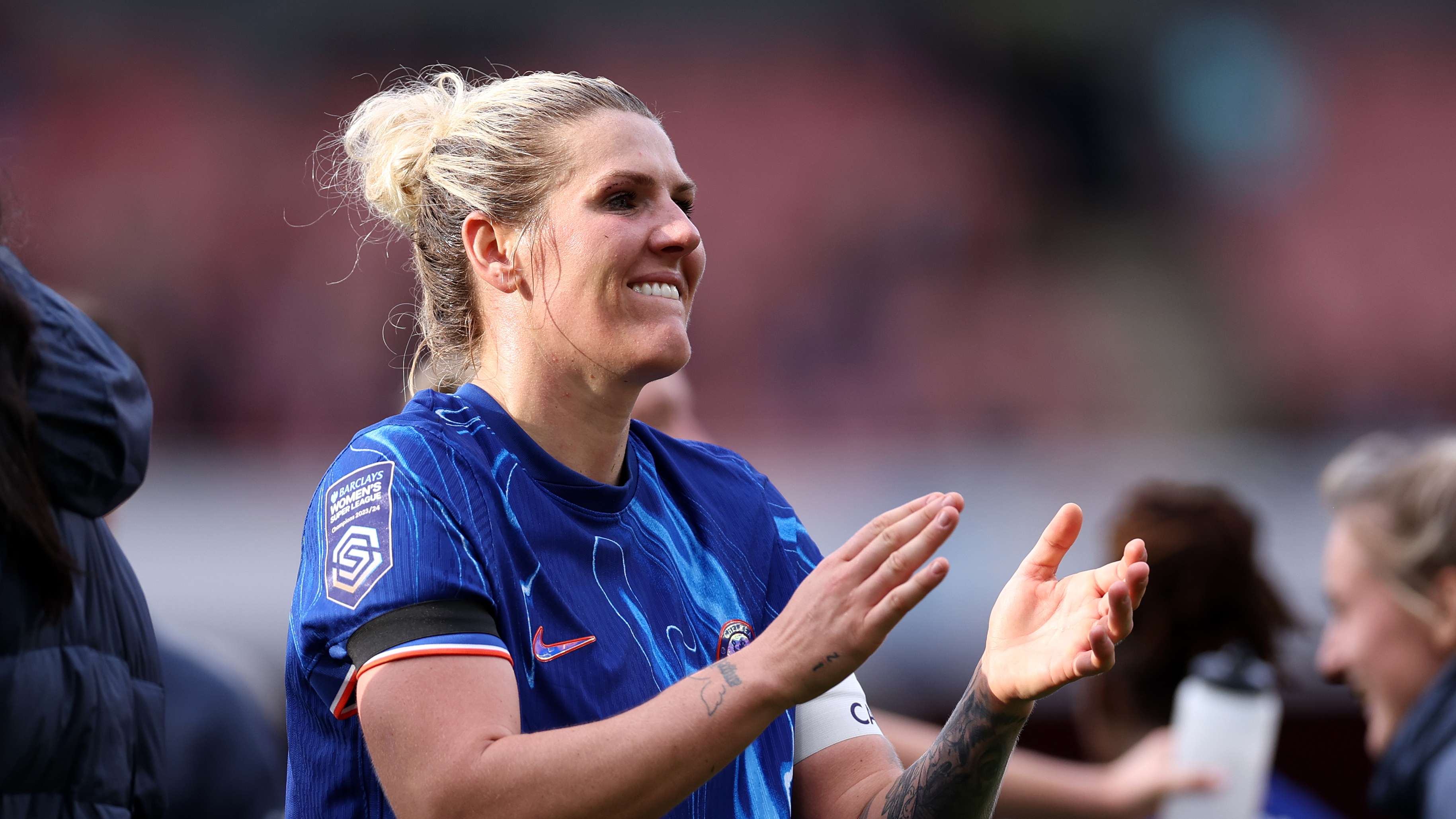 雖然他已與 雖然他已與